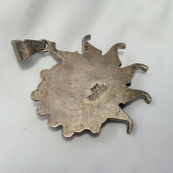 • turquoise pendant • - Picture 2 of 4